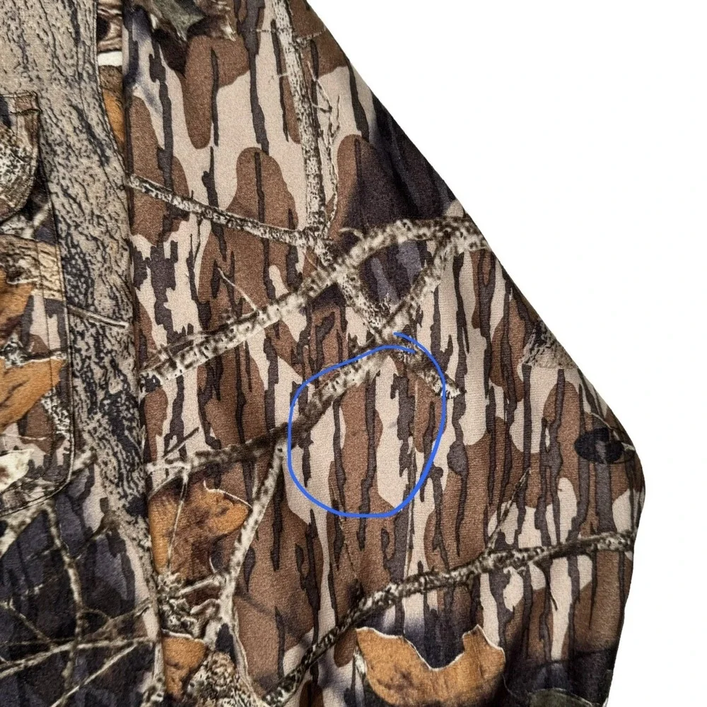 HFC 100% Polyester Camo Button Down Shirt Men's Size Medium